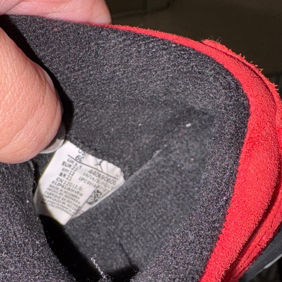 Jordan 5 Retro Raging Bull - Picture 3 of 4